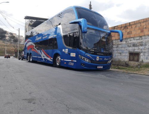 1700 – Double Deck de 60 Lugares